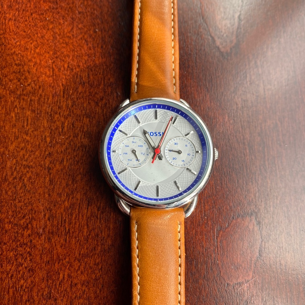 FOSSIL brown leather watch